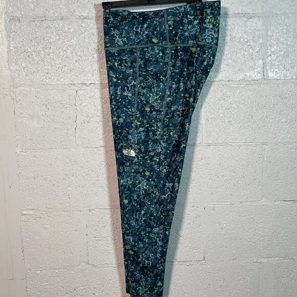 The North Face Plus Size High Rise 7/8 Leggings Beta Blue Lichen Print 2X - Picture 7 of 11